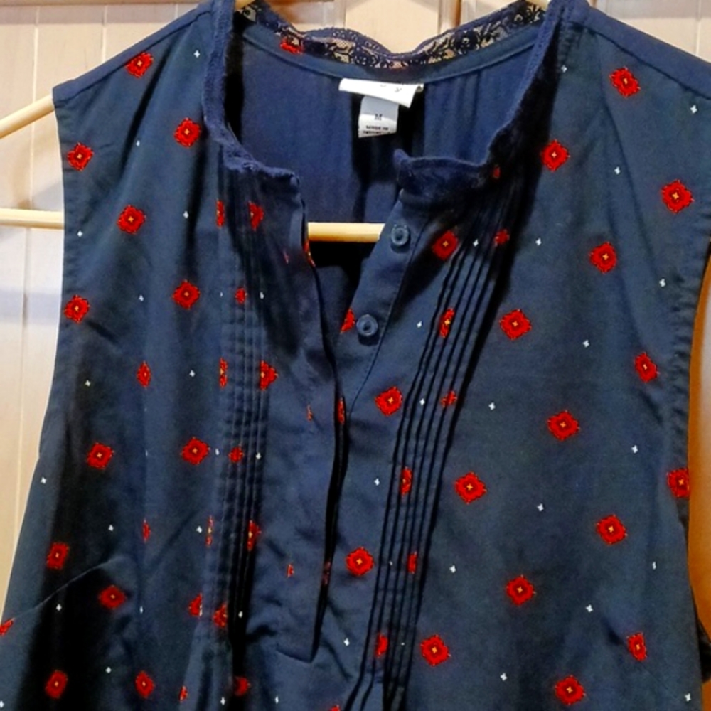 A.N.E.W.D.A.Y Blouse EUC Medium - Picture 2 of 8